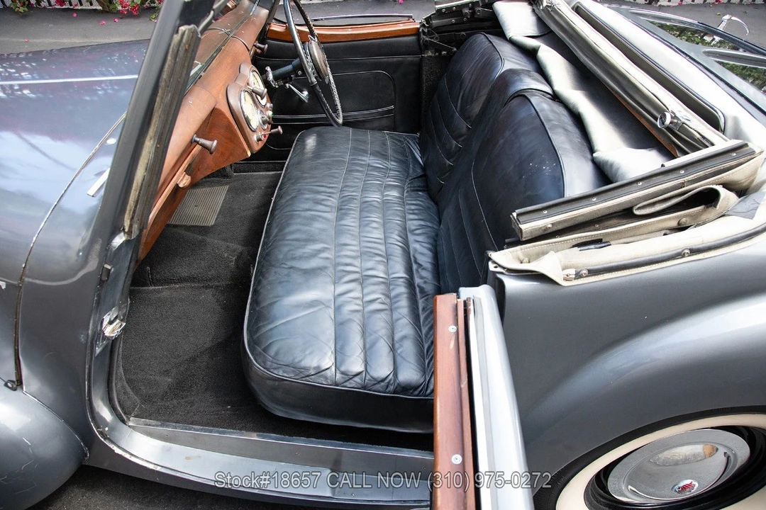 1948 Triumph 1800 Roadster - Image 22 of 31