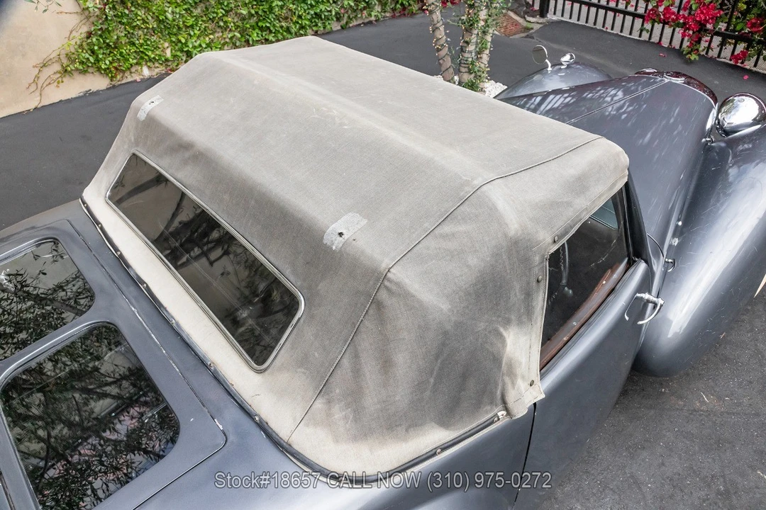 1948 Triumph 1800 Roadster - Image 13 of 31