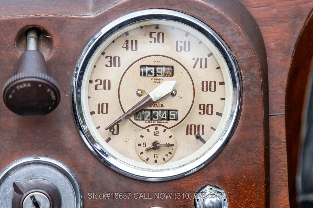 1948 Triumph 1800 Roadster - Image 25 of 31