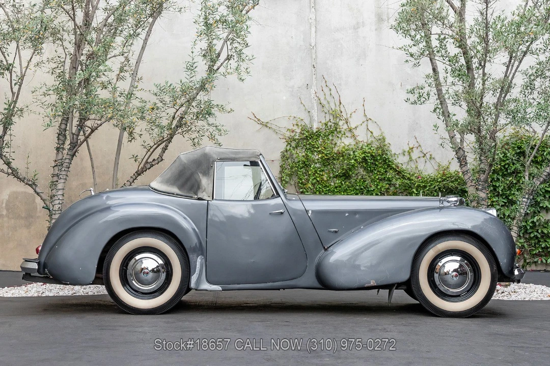 1948 Triumph 1800 Roadster - Image 11 of 31