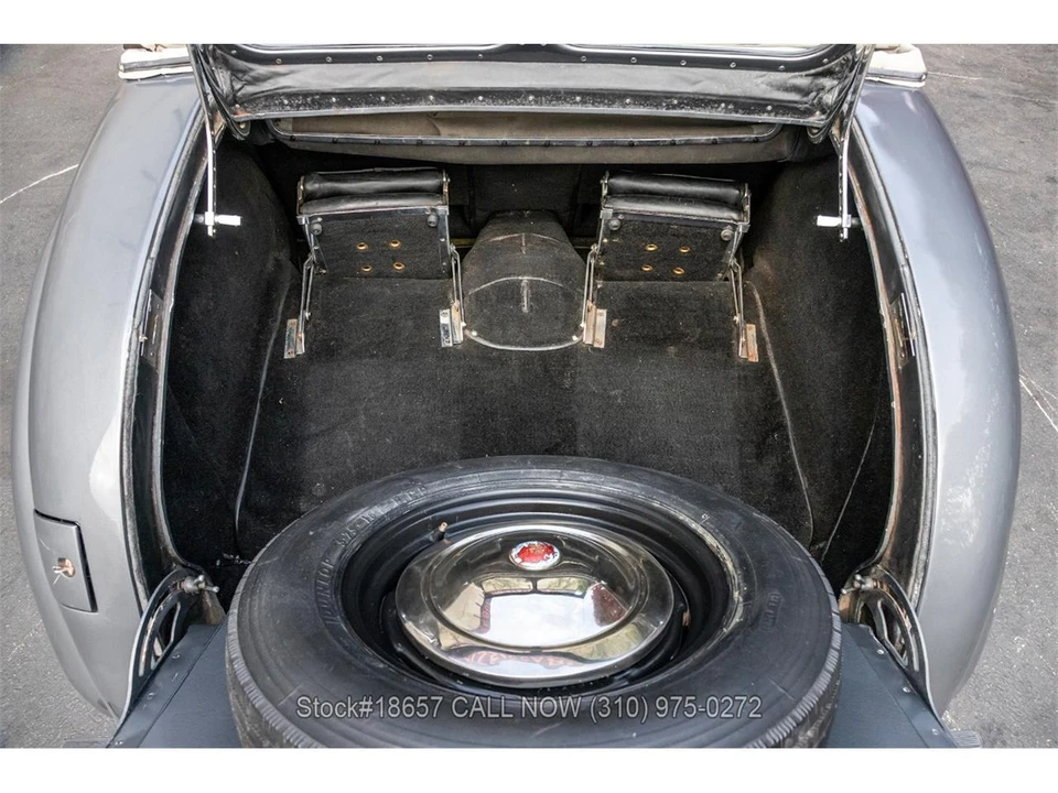 1948 Triumph 1800 Roadster - Image 30 of 31