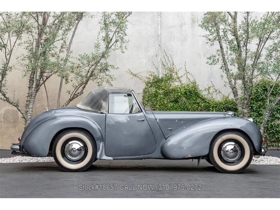1948 Triumph 1800 Roadster - Image 9 of 31