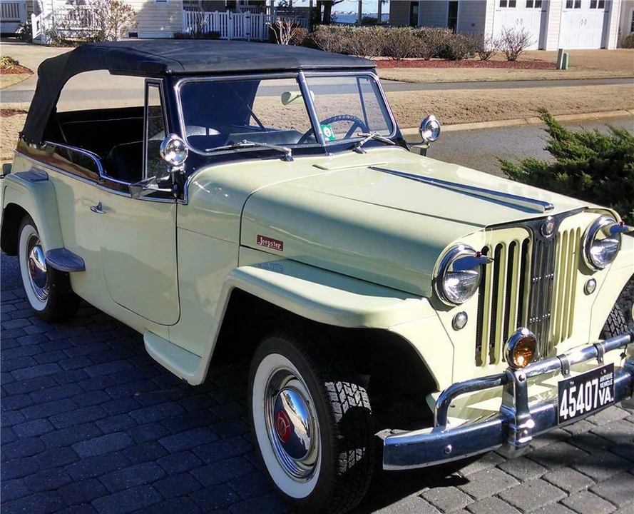 1948 Willys Jeepster - Image 2 of 4