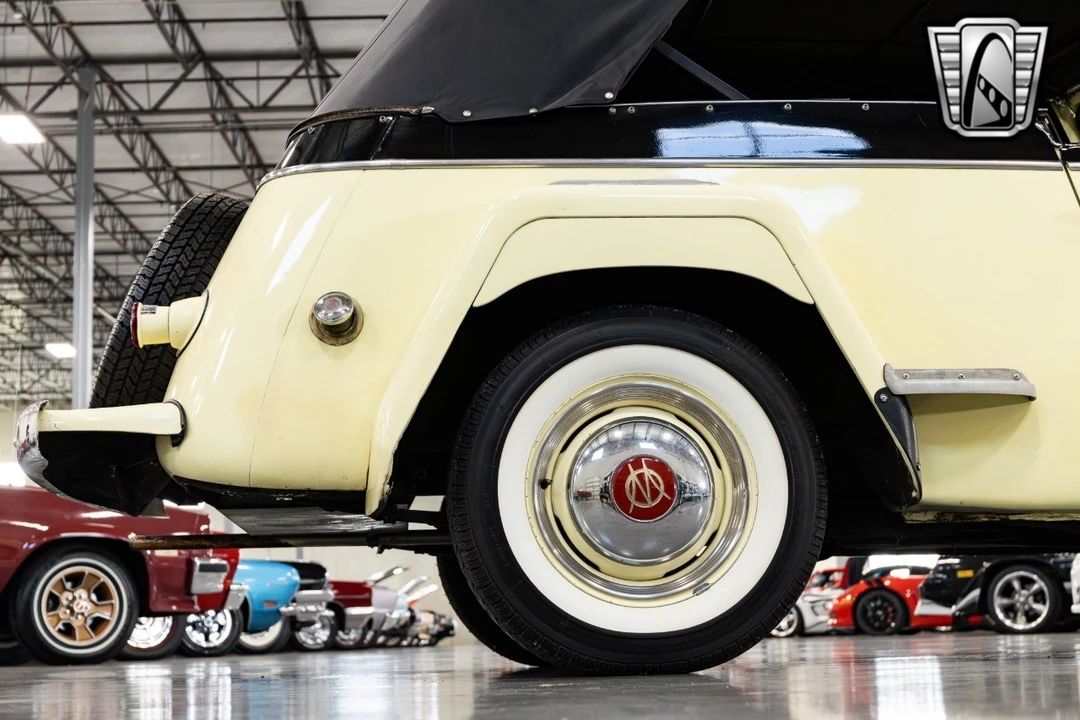 1948 Willys Jeepster - Image 10 of 12