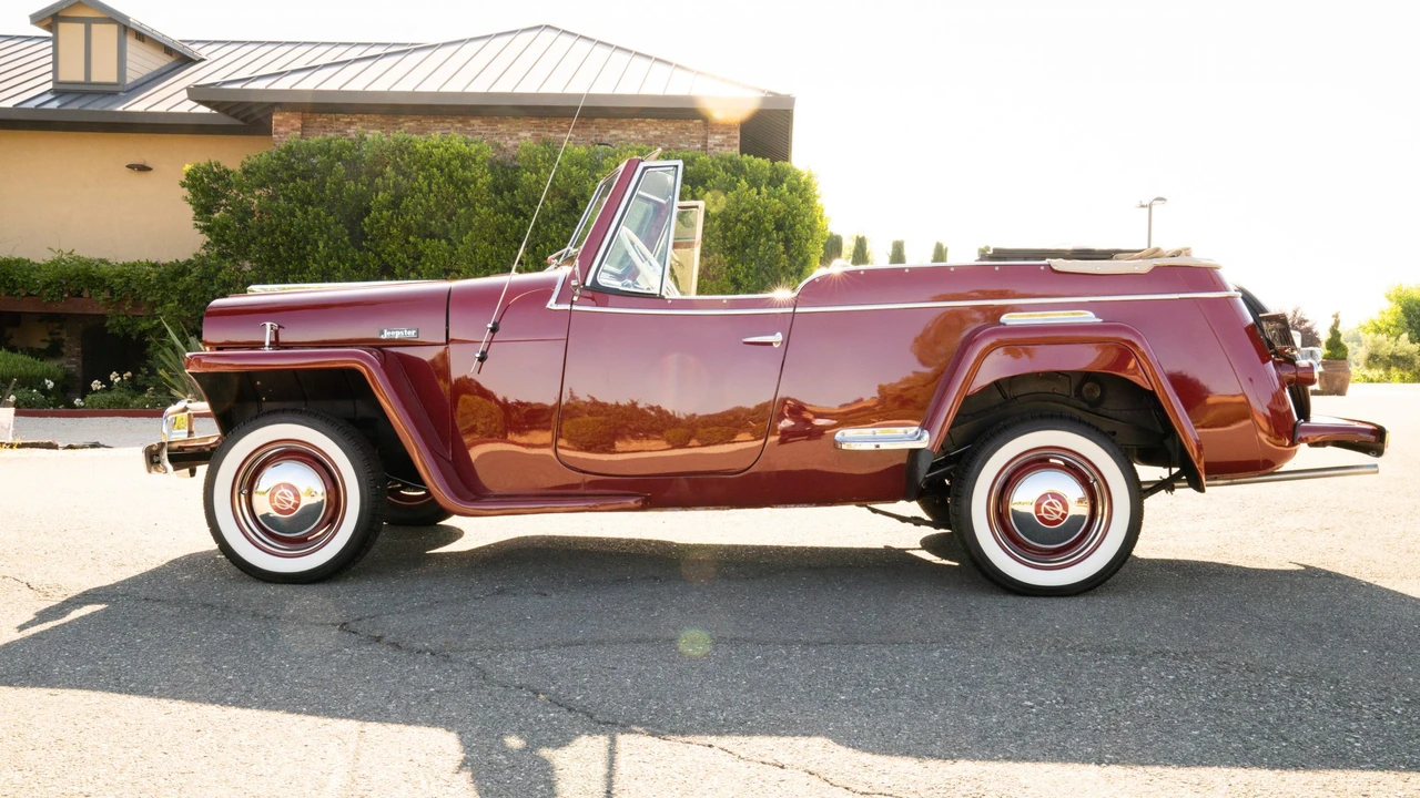 1948 Willys Jeepster - Image 2 of 31