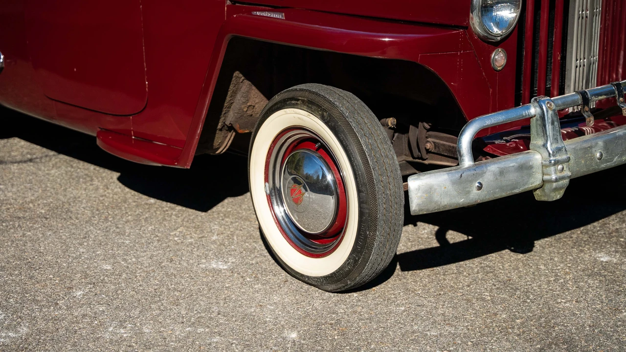 1948 Willys Jeepster - Image 21 of 31