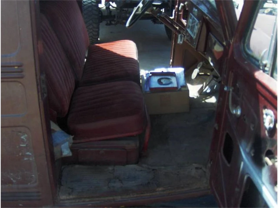 1948 Willys Jeepster - Image 9 of 14
