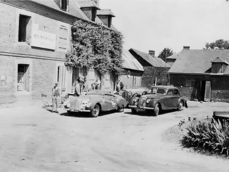 1949 Aston Martin DB1 & DB2 & DB2/4 & DB Mark III - Image 27 of 31