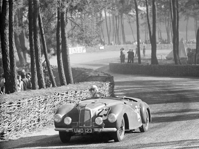 1949 Aston Martin DB1 & DB2 & DB2/4 & DB Mark III - Image 25 of 31