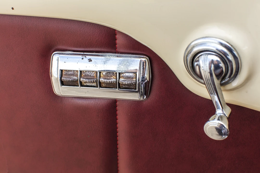 1949 Buick Roadmaster - Image 31 of 31