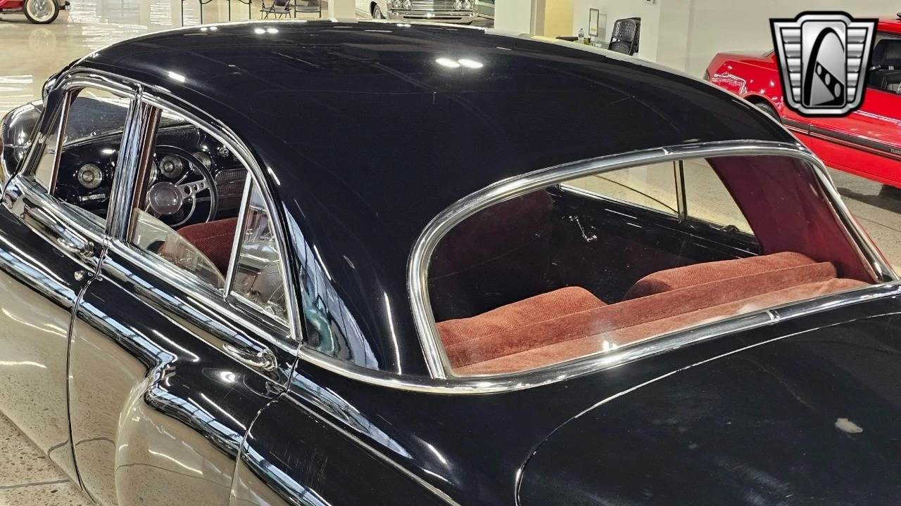 1949 Buick Roadmaster - Image 14 of 21