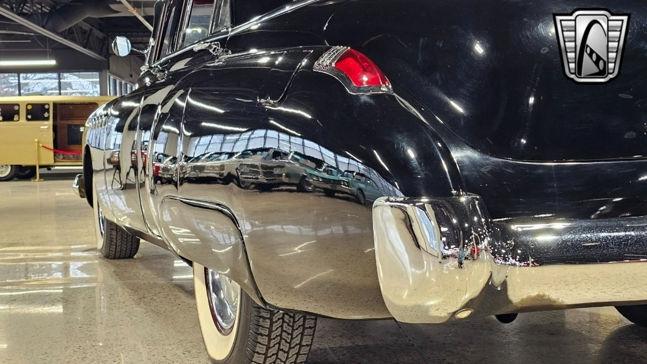 1949 Buick Roadmaster - Image 16 of 21