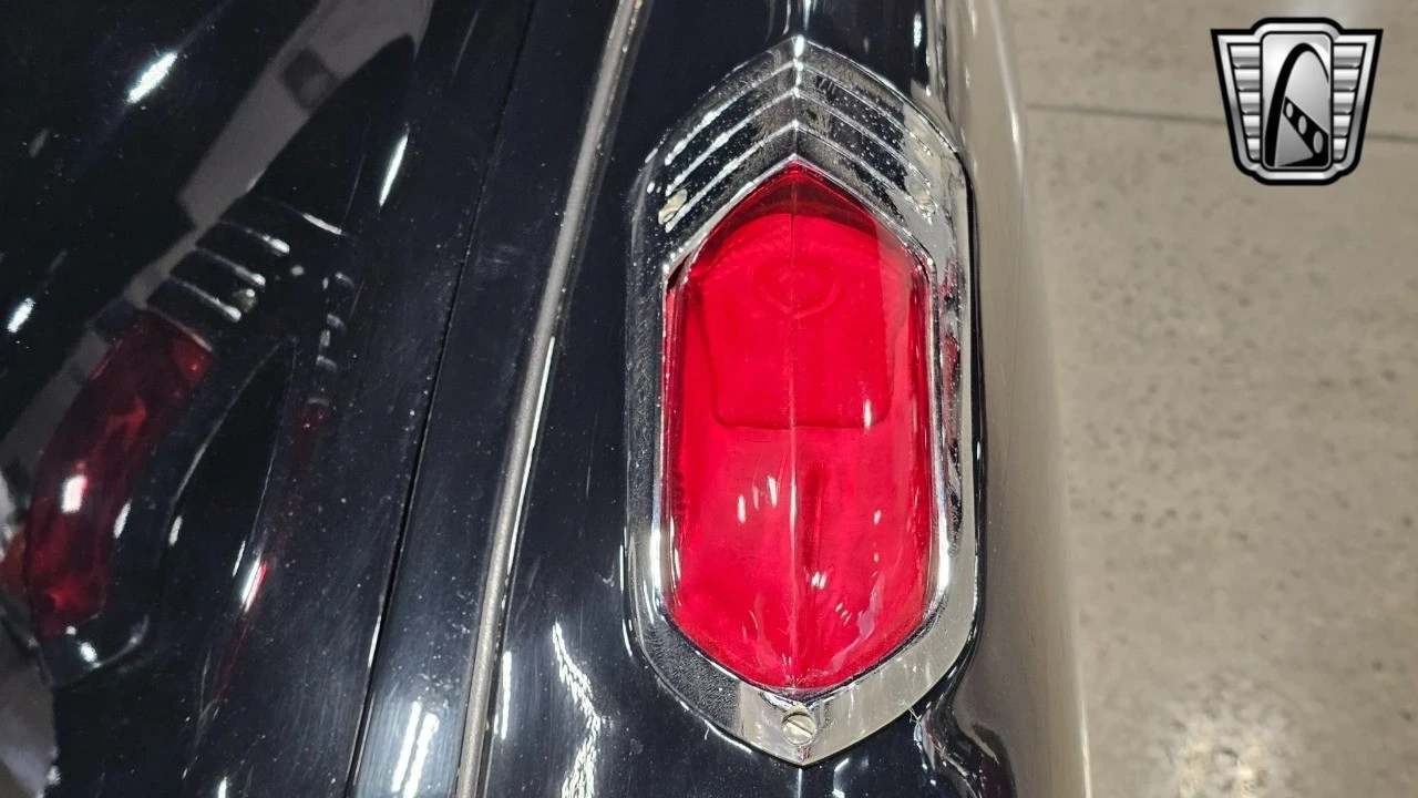 1949 Buick Roadmaster - Image 18 of 21