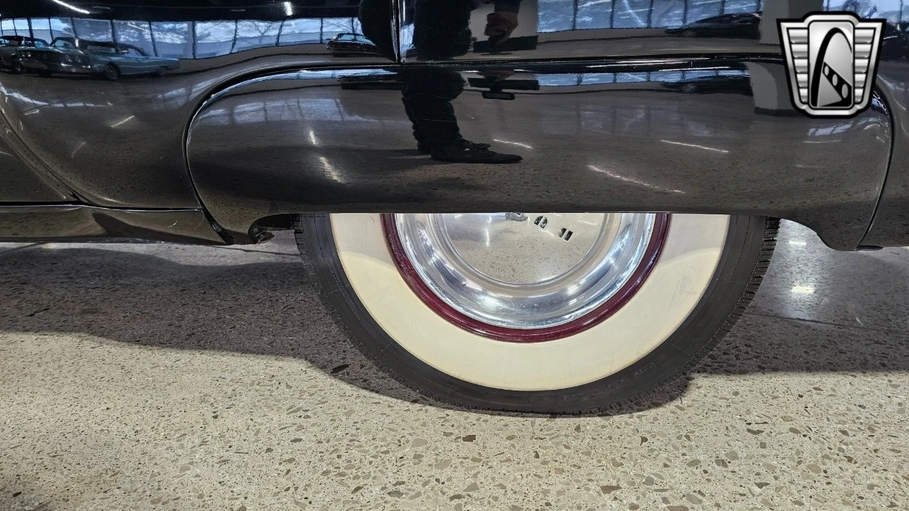1949 Buick Roadmaster - Image 9 of 12