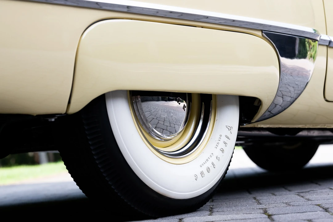 1949 Buick Roadmaster - Image 13 of 31