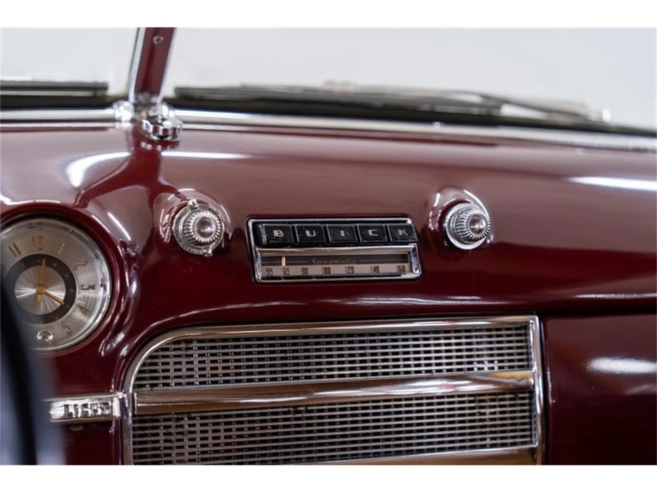 1949 Buick Roadmaster - Image 15 of 31