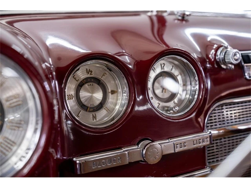 1949 Buick Roadmaster - Image 19 of 31