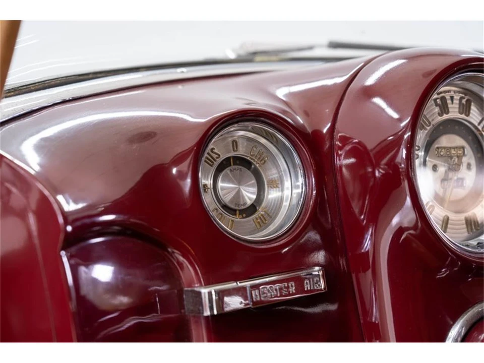1949 Buick Roadmaster - Image 18 of 31