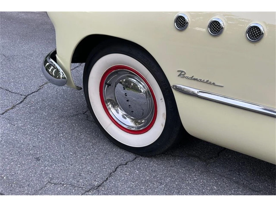 1949 Buick Roadmaster - Image 23 of 31