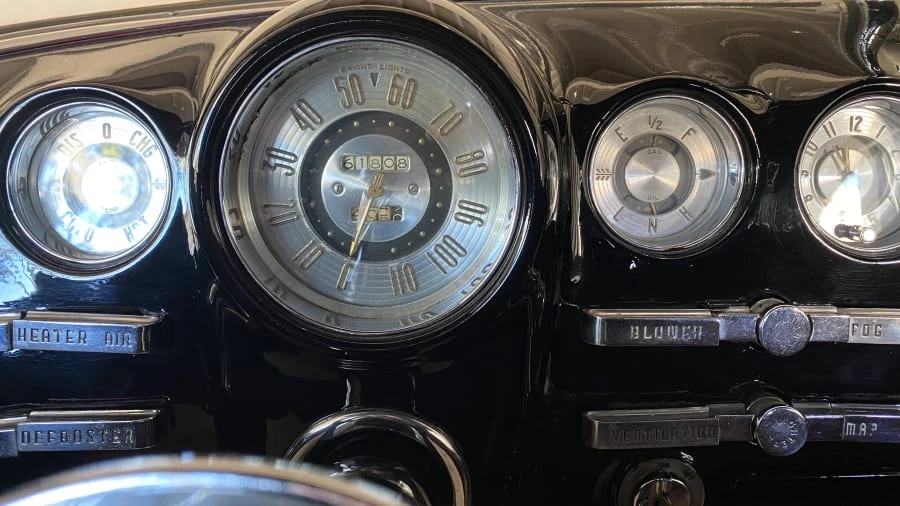 1949 Buick Roadmaster - Image 18 of 31
