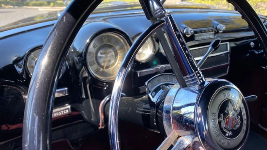 1949 Buick Roadmaster - Image 17 of 31