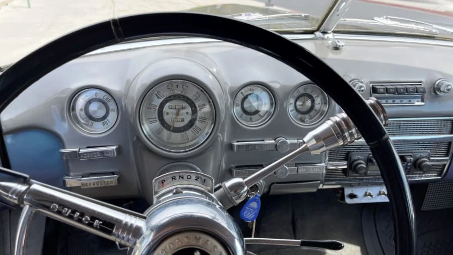 1949 Buick Roadmaster - Image 6 of 22