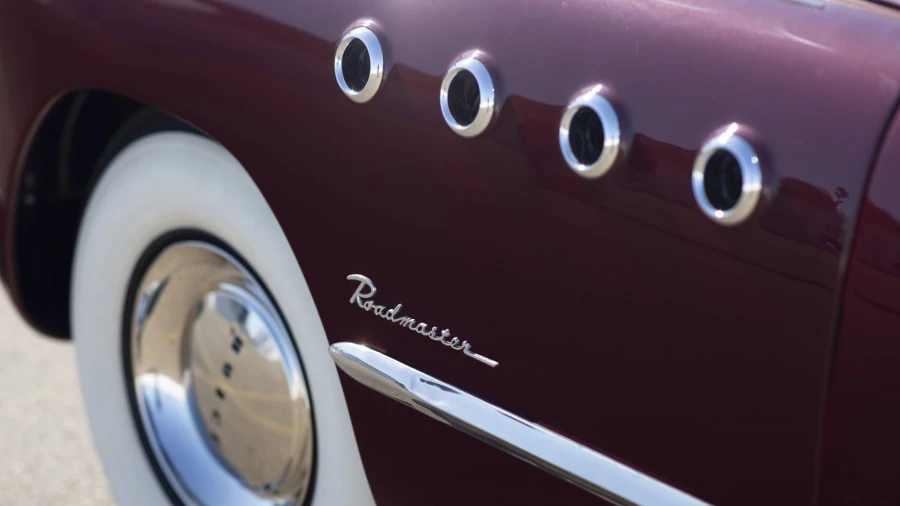 1949 Buick Roadmaster - Image 9 of 25