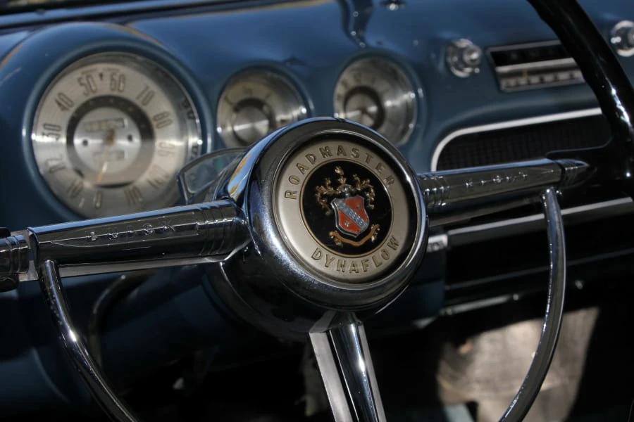 1949 Buick Roadmaster - Image 8 of 12