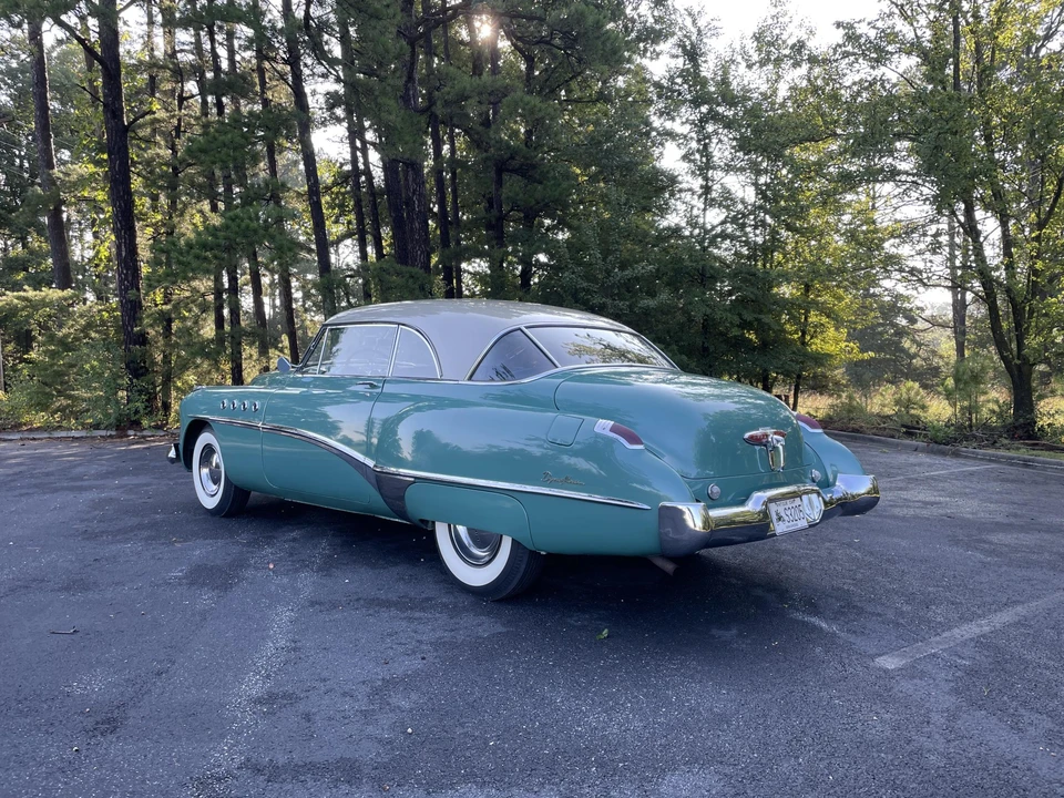 1949 Buick Roadmaster - Image 11 of 31