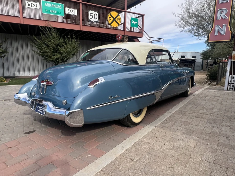 1949 Buick Roadmaster - Image 7 of 31