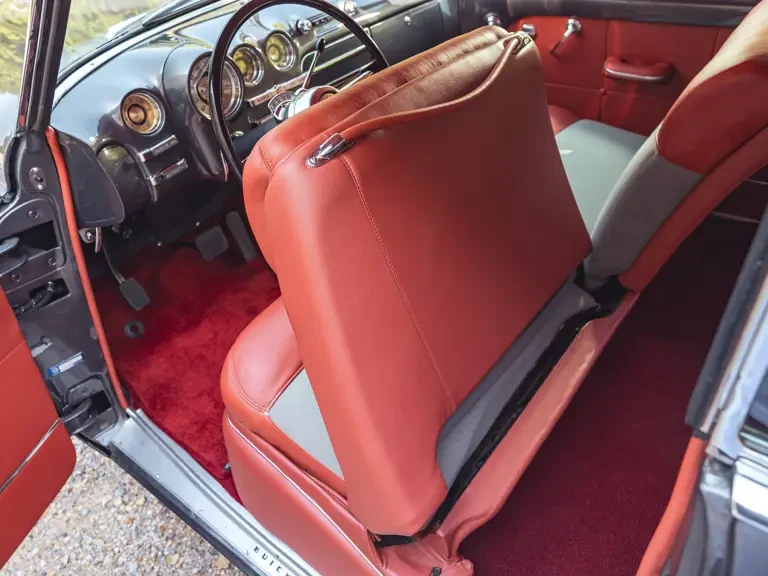 1949 Buick Roadmaster - Image 23 of 31