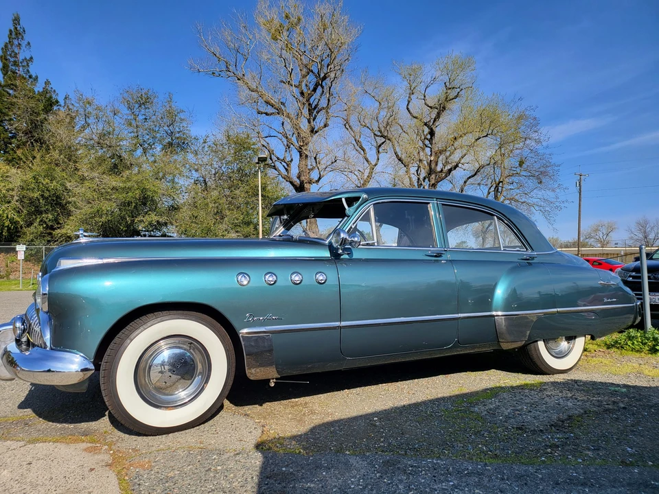 1949 Buick Roadmaster - Image 10 of 31