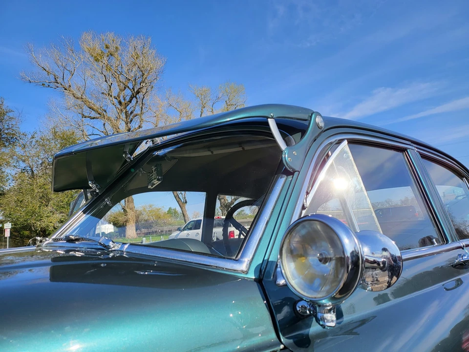 1949 Buick Roadmaster - Image 23 of 31