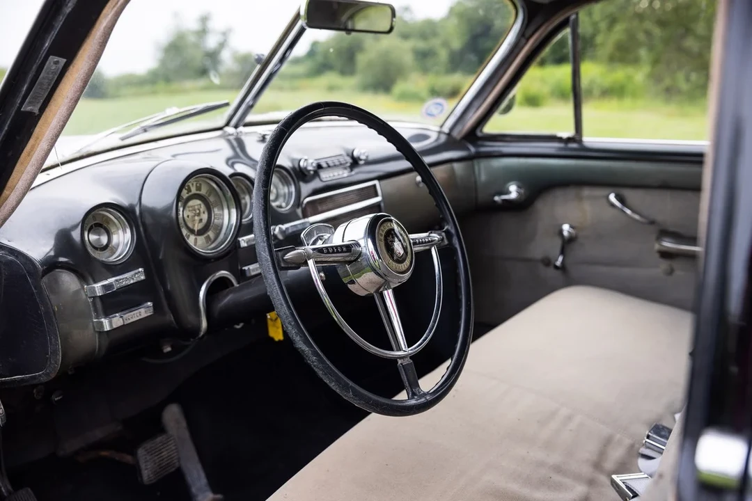 1949 Buick Roadmaster - Image 3 of 31