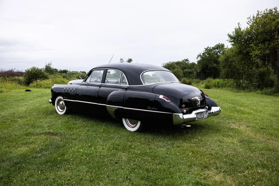 1949 Buick Roadmaster - Image 24 of 31