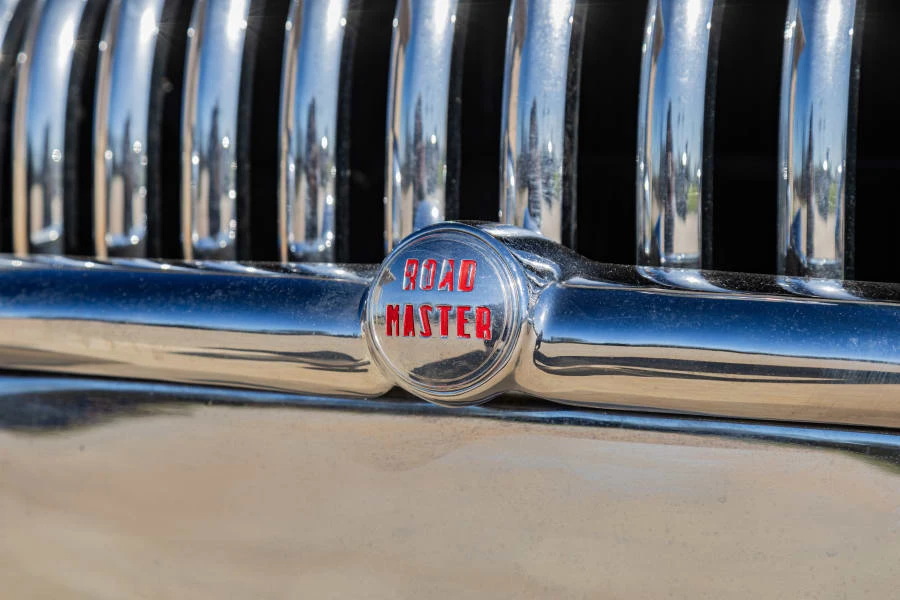 1949 Buick Roadmaster - Image 17 of 31