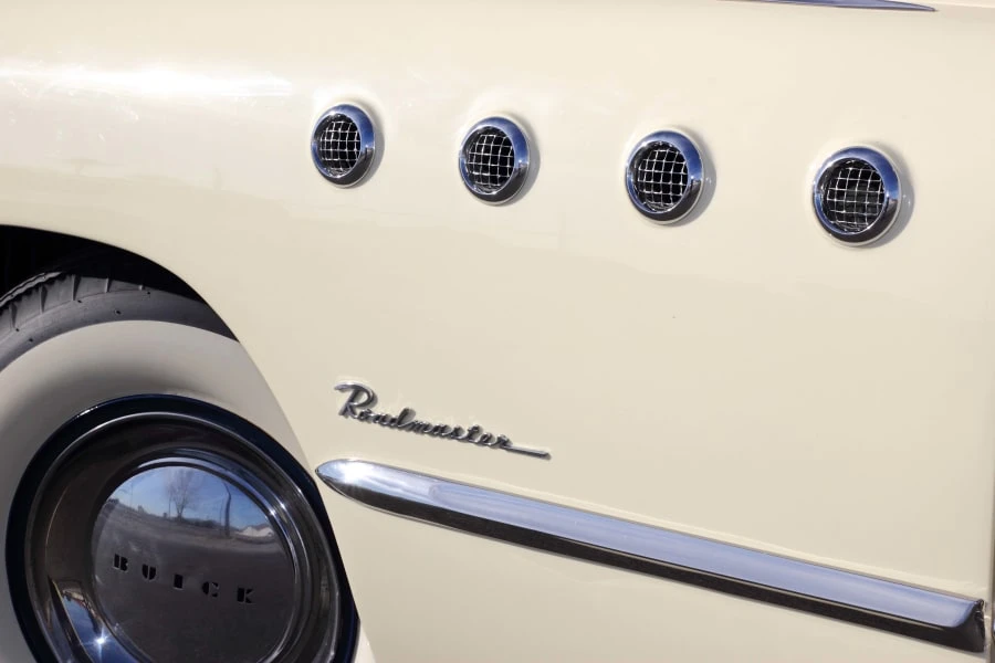 1949 Buick Roadmaster - Image 10 of 10
