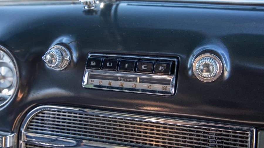 1949 Buick Roadmaster - Image 15 of 20
