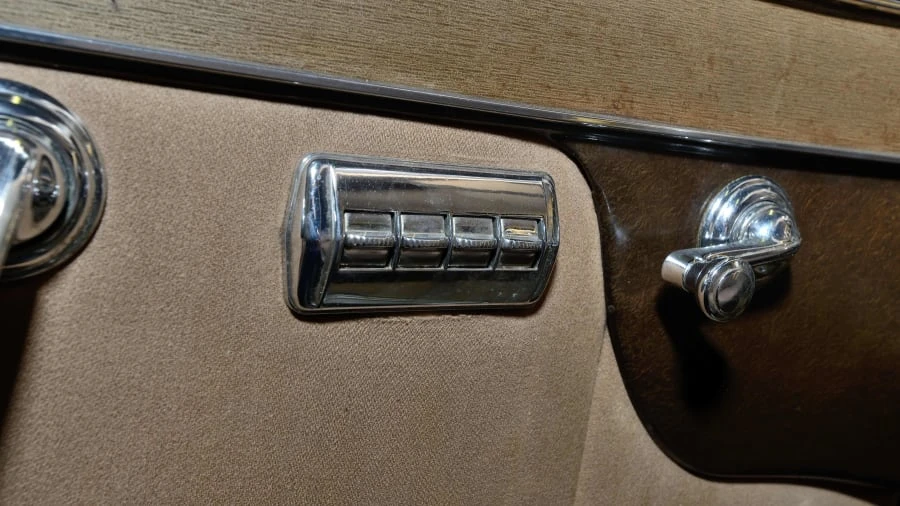 1949 Cadillac Sixty Special - Image 10 of 12