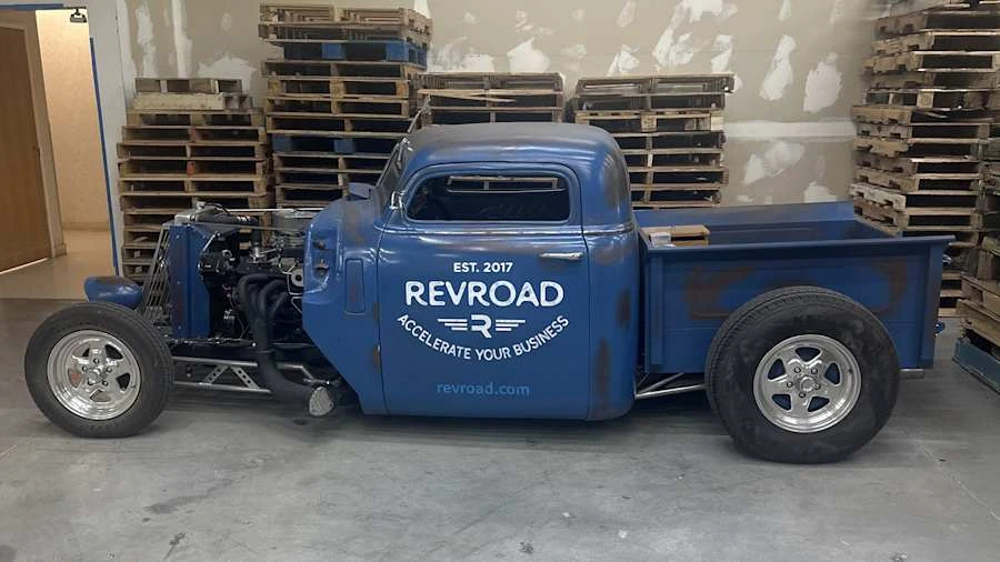 1949 Chevrolet Special & Deluxe & Fleetline - Image 2 of 31