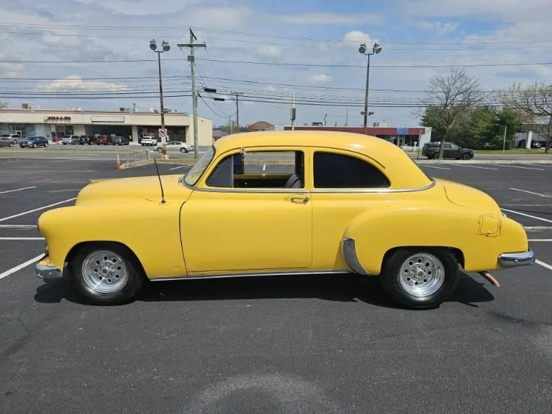1949 Chevrolet Special & Deluxe & Fleetline - Image 8 of 31