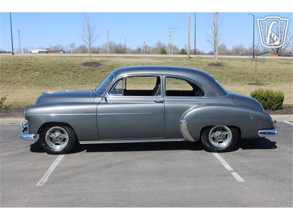 1949 Chevrolet Special & Deluxe & Fleetline - Image 2 of 31