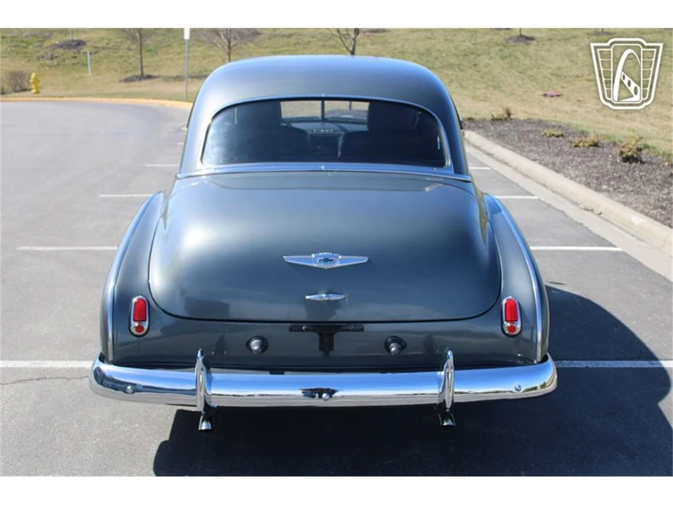 1949 Chevrolet Special & Deluxe & Fleetline - Image 4 of 31