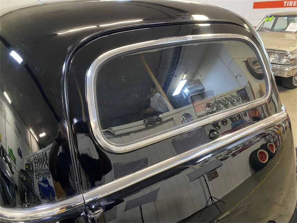 1949 Chevrolet Special & Deluxe & Fleetline - Image 19 of 31