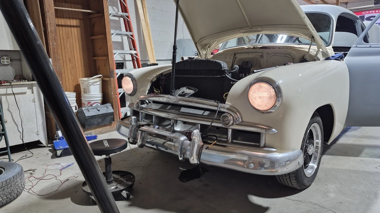 1949 Chevrolet Special & Deluxe & Fleetline - Image 7 of 31
