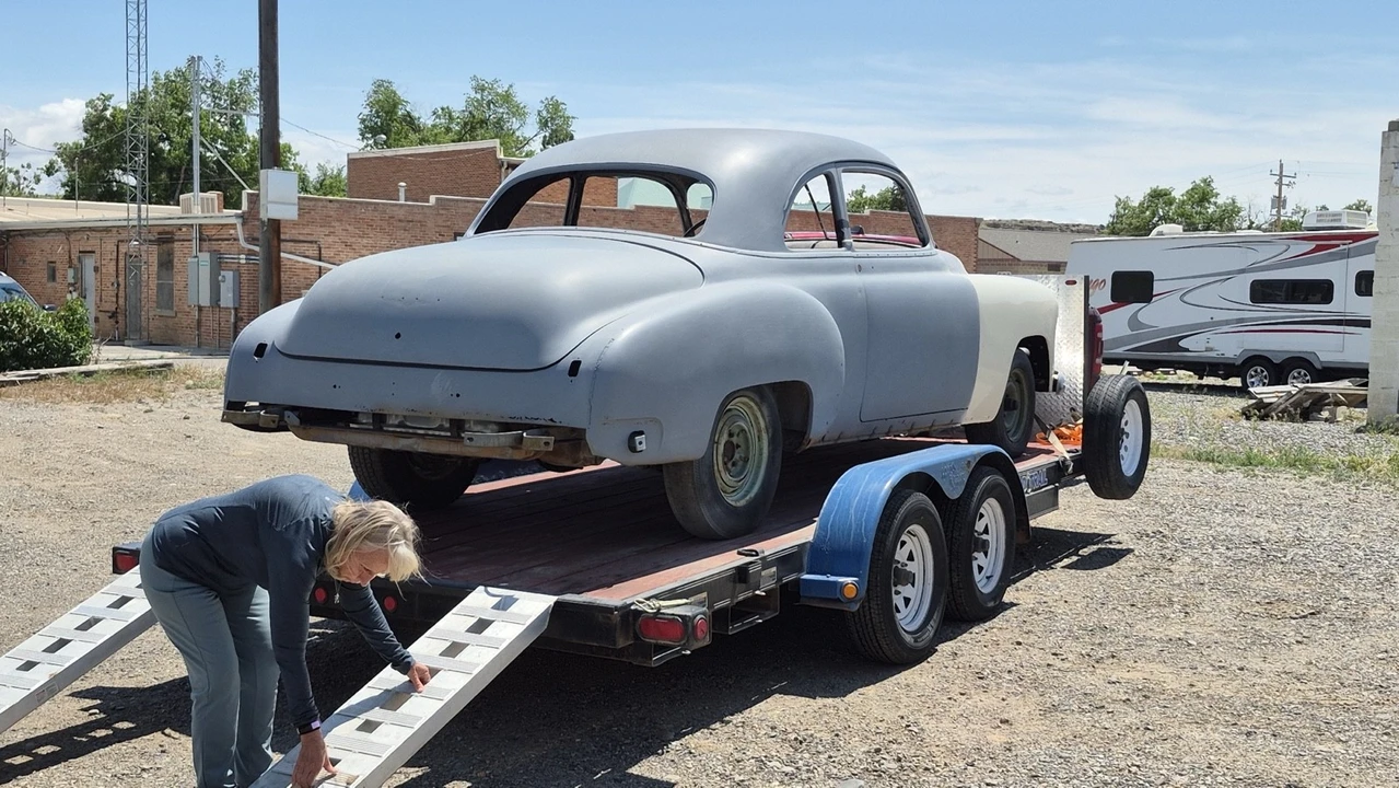 1949 Chevrolet Special & Deluxe & Fleetline - Image 14 of 31