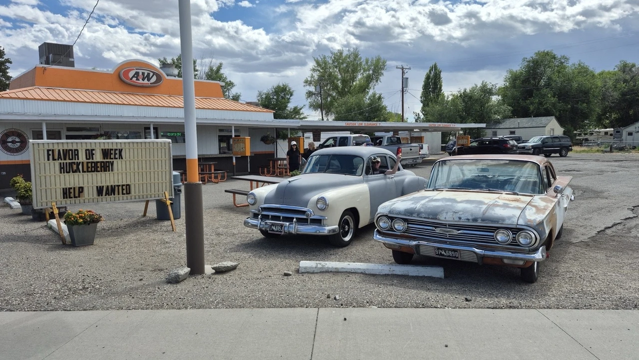 1949 Chevrolet Special & Deluxe & Fleetline - Image 10 of 31