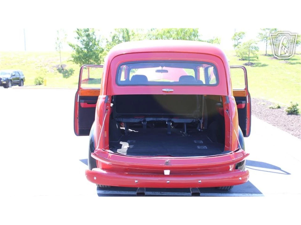 1949 Chevrolet Suburban 3rd Gen - Image 12 of 31