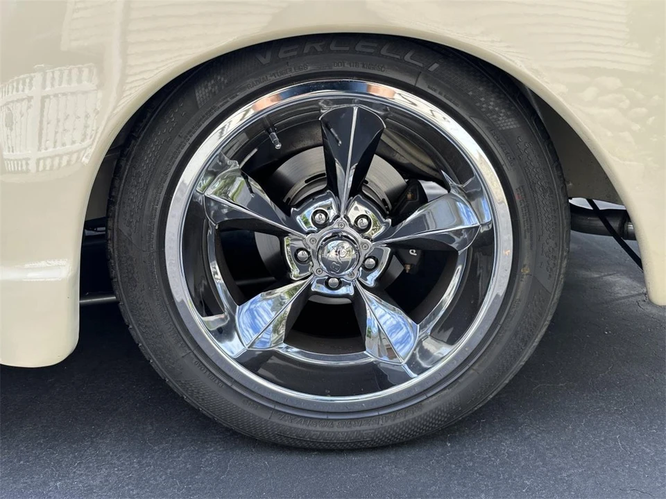 1949 Chevrolet Suburban 3rd Gen - Image 29 of 31