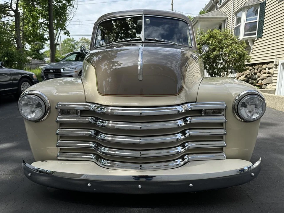 1949 Chevrolet Suburban 3rd Gen - Image 9 of 31
